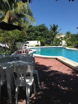 Hotel Dos Naciones Puerto Morelos 2*,